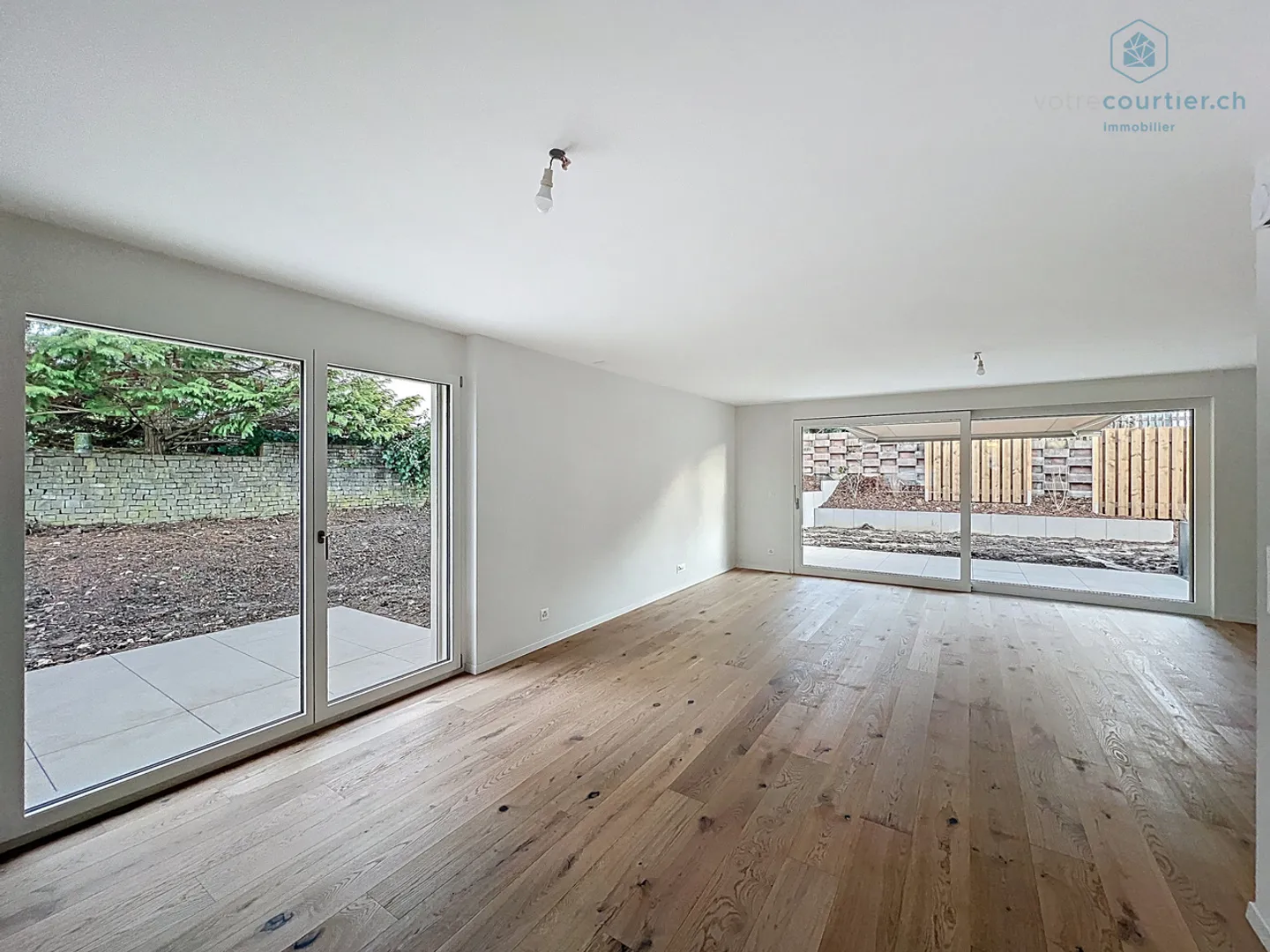 Nuova villa contemporanea in un quartiere tranquillo - Foto 3 di 11