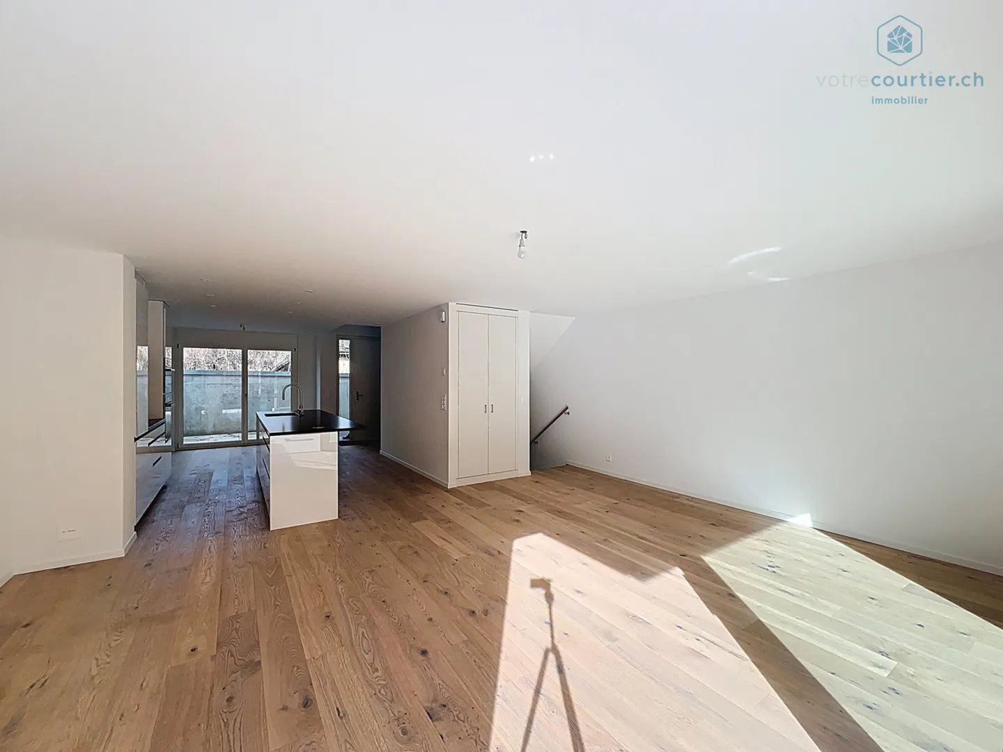 Available immediately, new villa in a quiet area without nuisance - Photo 3 of 11