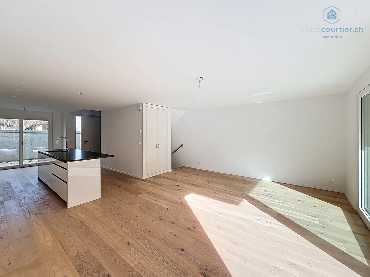 Available immediately, new villa in a quiet area without nuisance - Photo 4 of 11