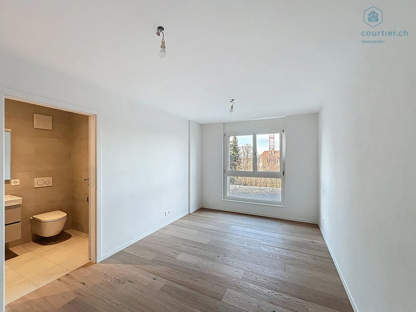 Available immediately, new villa in a quiet area without nuisance - Photo 5 of 11