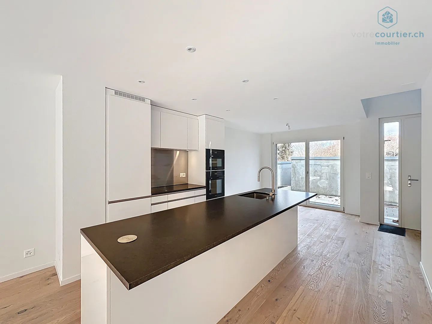 Available immediately, new villa in a quiet area without nuisance - Photo 2 of 11