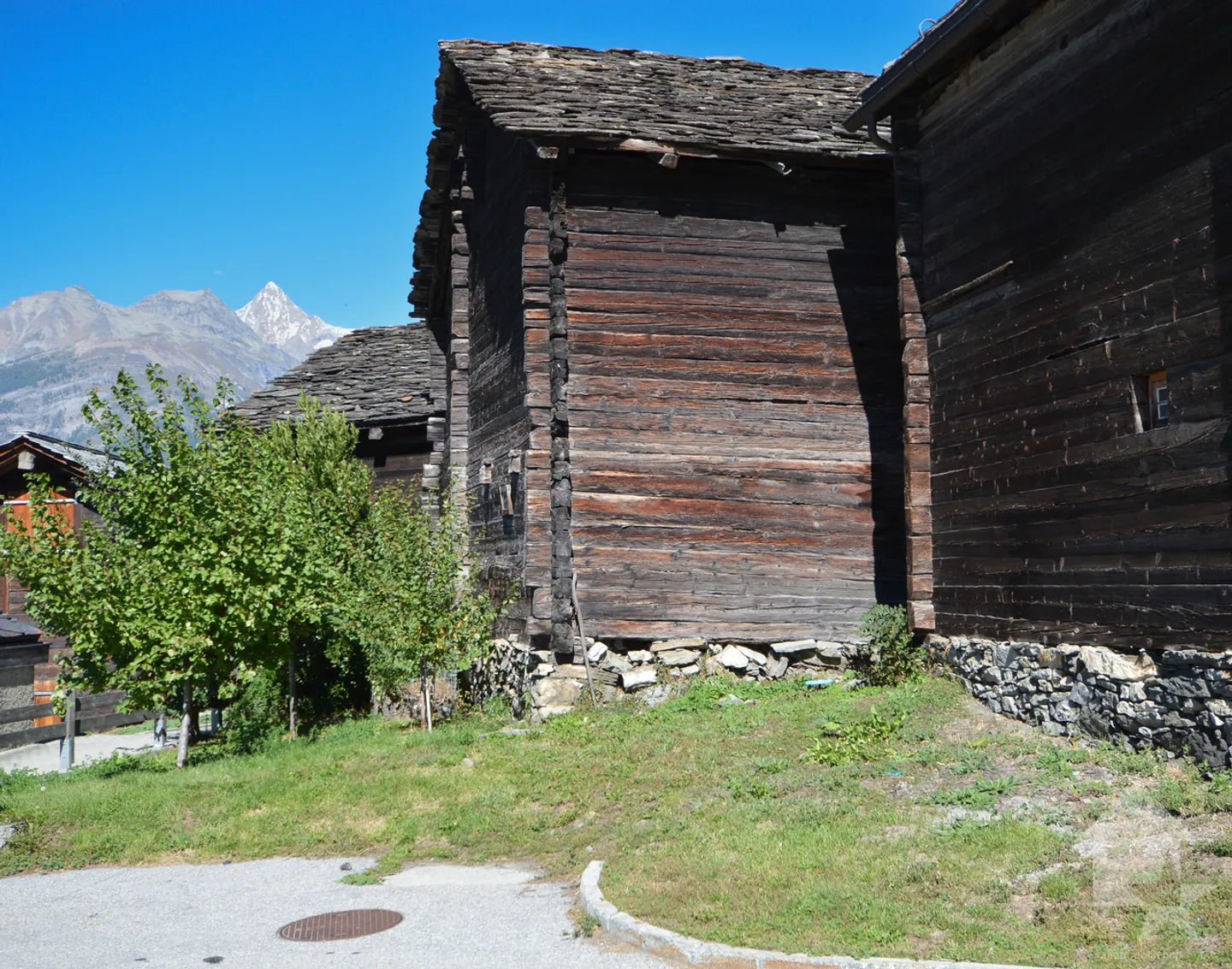 Charmant grenier et ancien mayen avec projet de rénovation - Photo 11 sur 12