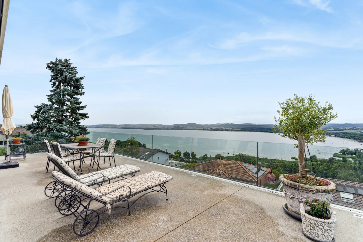 Eccezionale proprietà contemporanea con vista panoramica sul lago - Foto 8 di 12