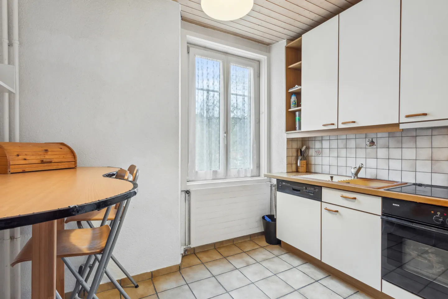 Meisterhaus mit 2 Wohnungen ideal gelegen in Le Locle - Foto 6 von 9