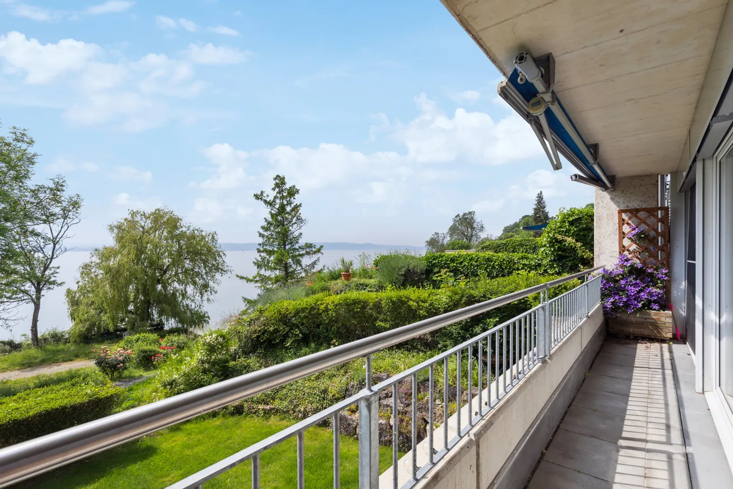 Exclusive duplex on garden level with direct access to the lake - Photo 9 of 10