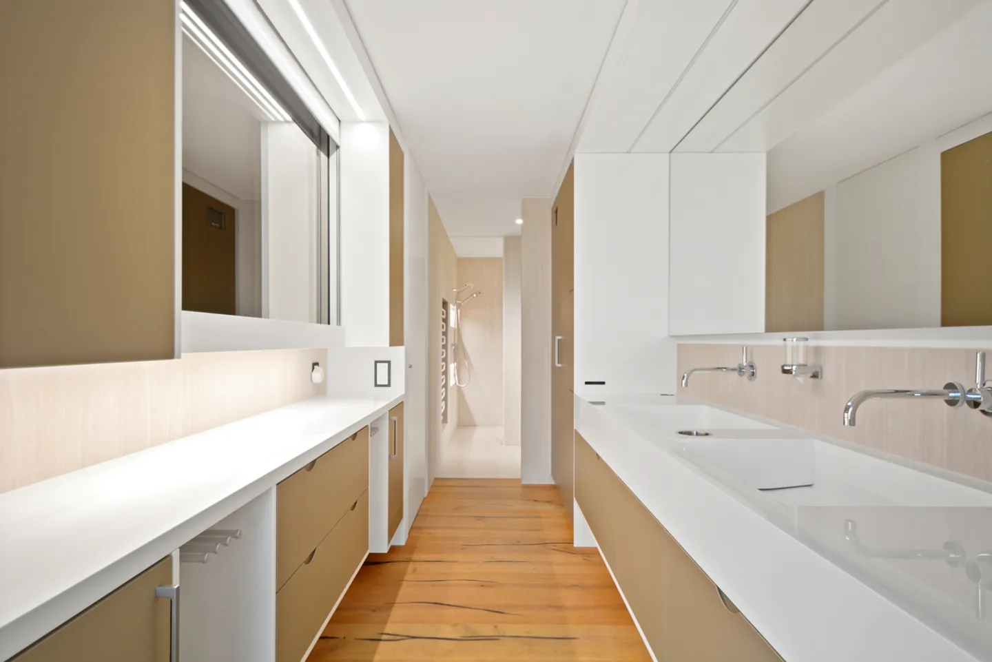 Maison de Luxe avec Vue sur le Lac - Photo 10 sur 13