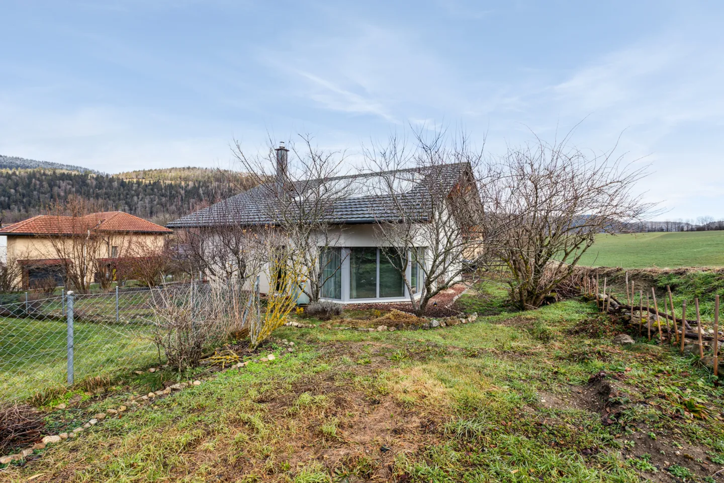 Villa unifamiliare al piano terra con giardino! - Foto 3 di 9