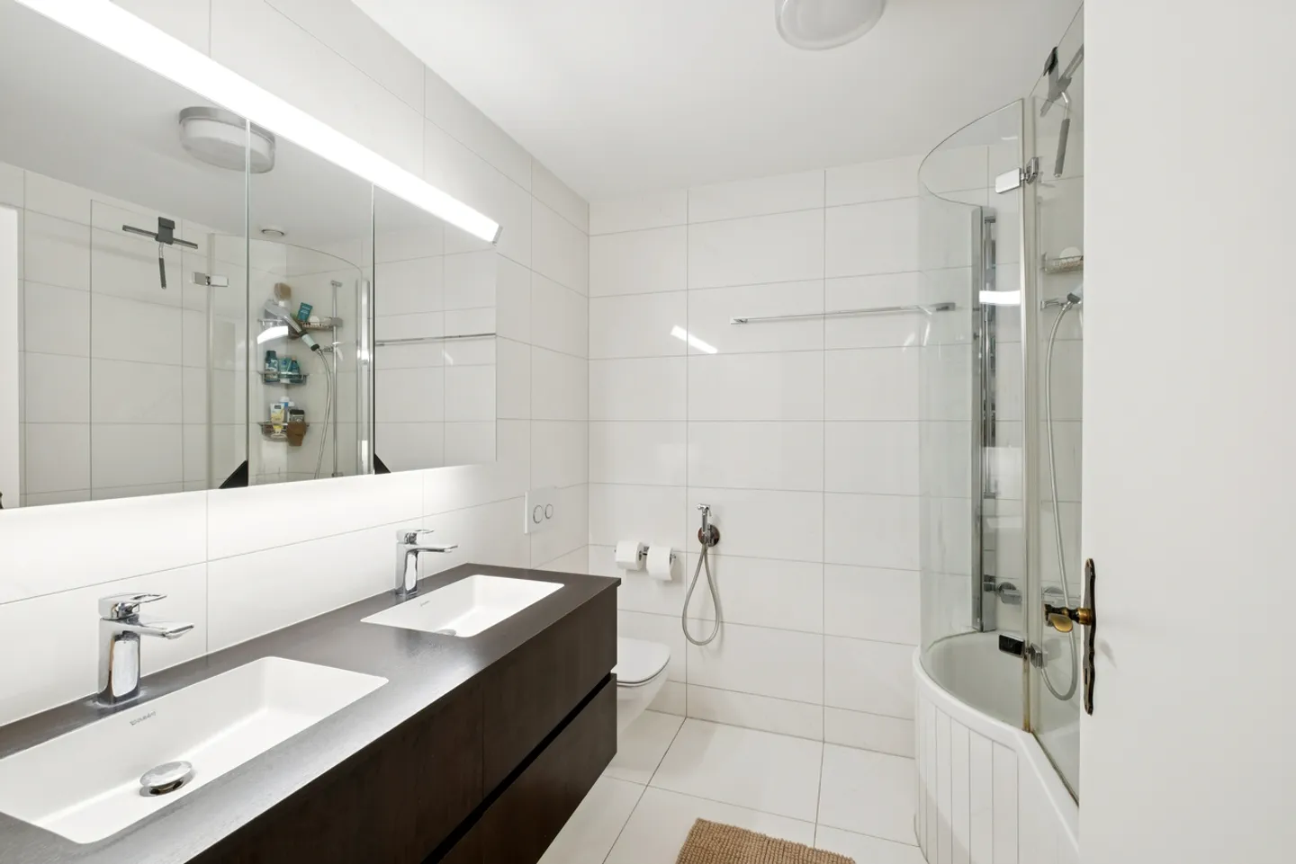 Elegante appartamento di 5,5 locali in un edificio Minergie situato a Hauterive NE - Foto 6 di 10
