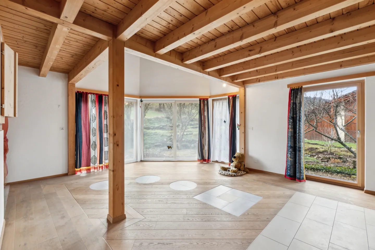 Einfamilienhaus mit Garten! - Foto 4 von 9