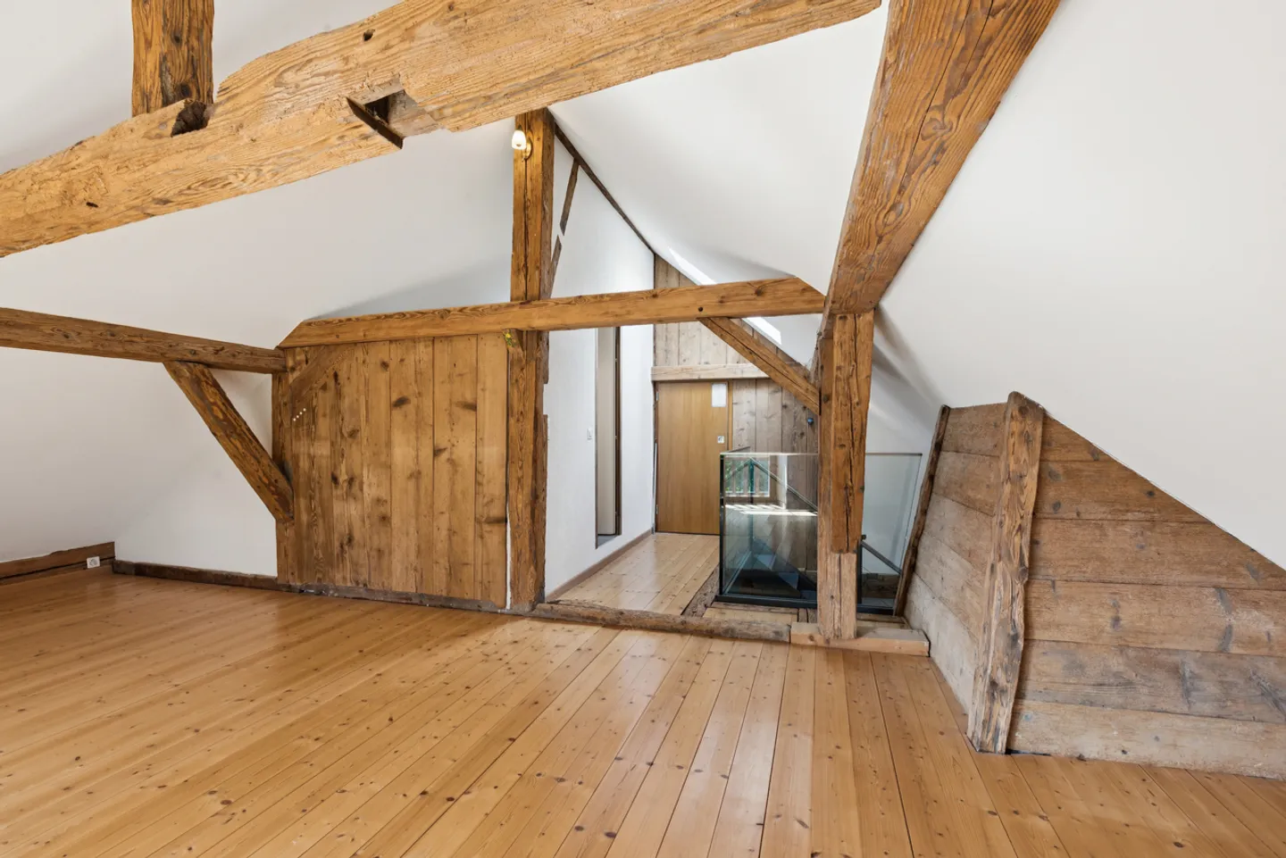 Charmantes Dorfhaus mit Garten von 7 Zimmern! - Foto 8 von 10