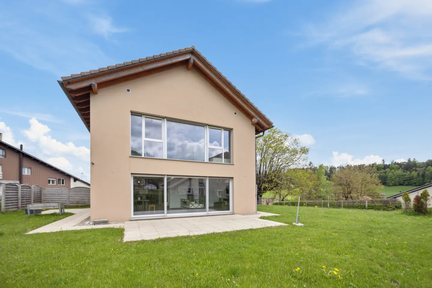 Magnificent individual villa for sale in La Chaux-de-Fonds - Photo 2 of 11