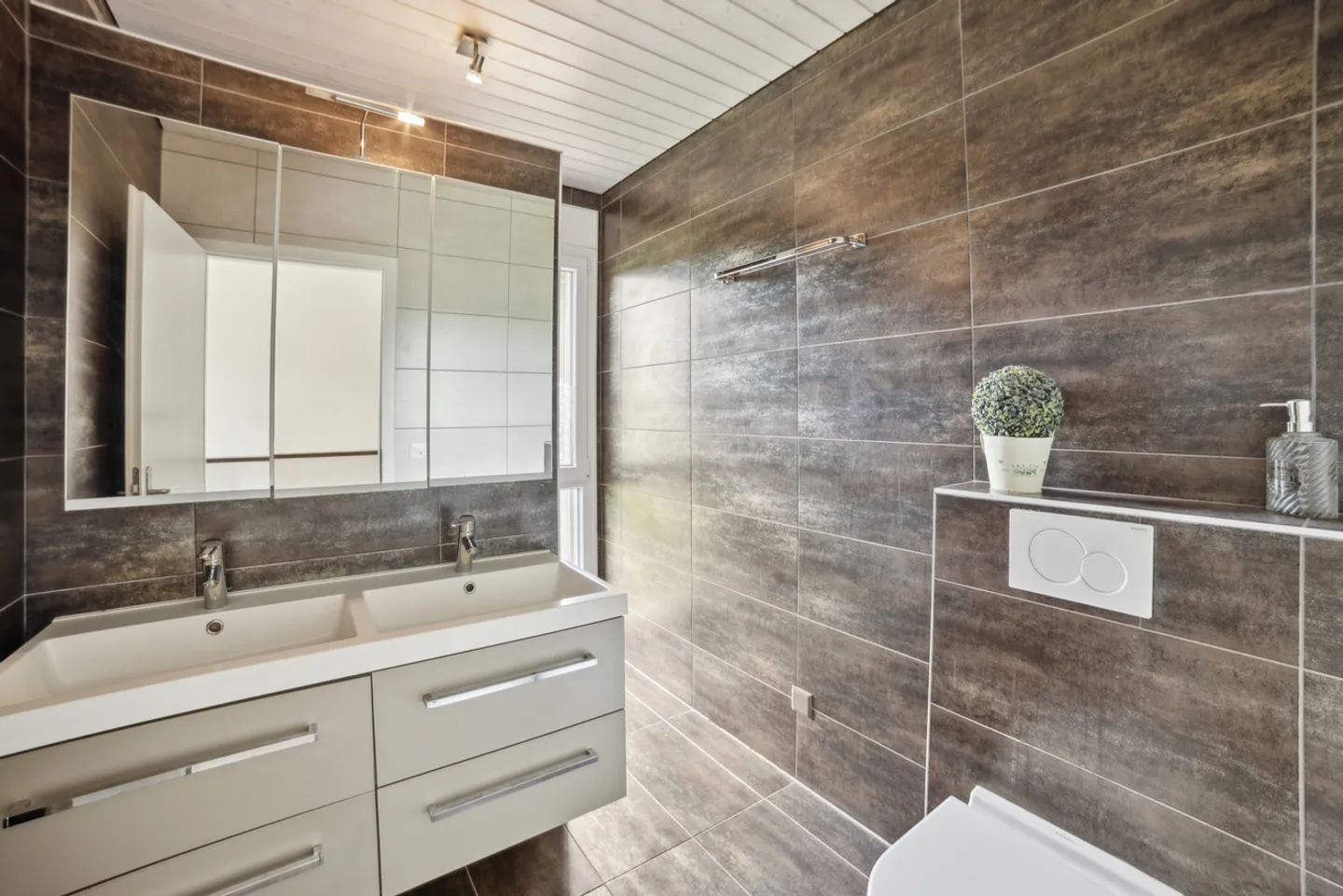 Magnificent individual villa for sale in La Chaux-de-Fonds - Photo 10 of 11