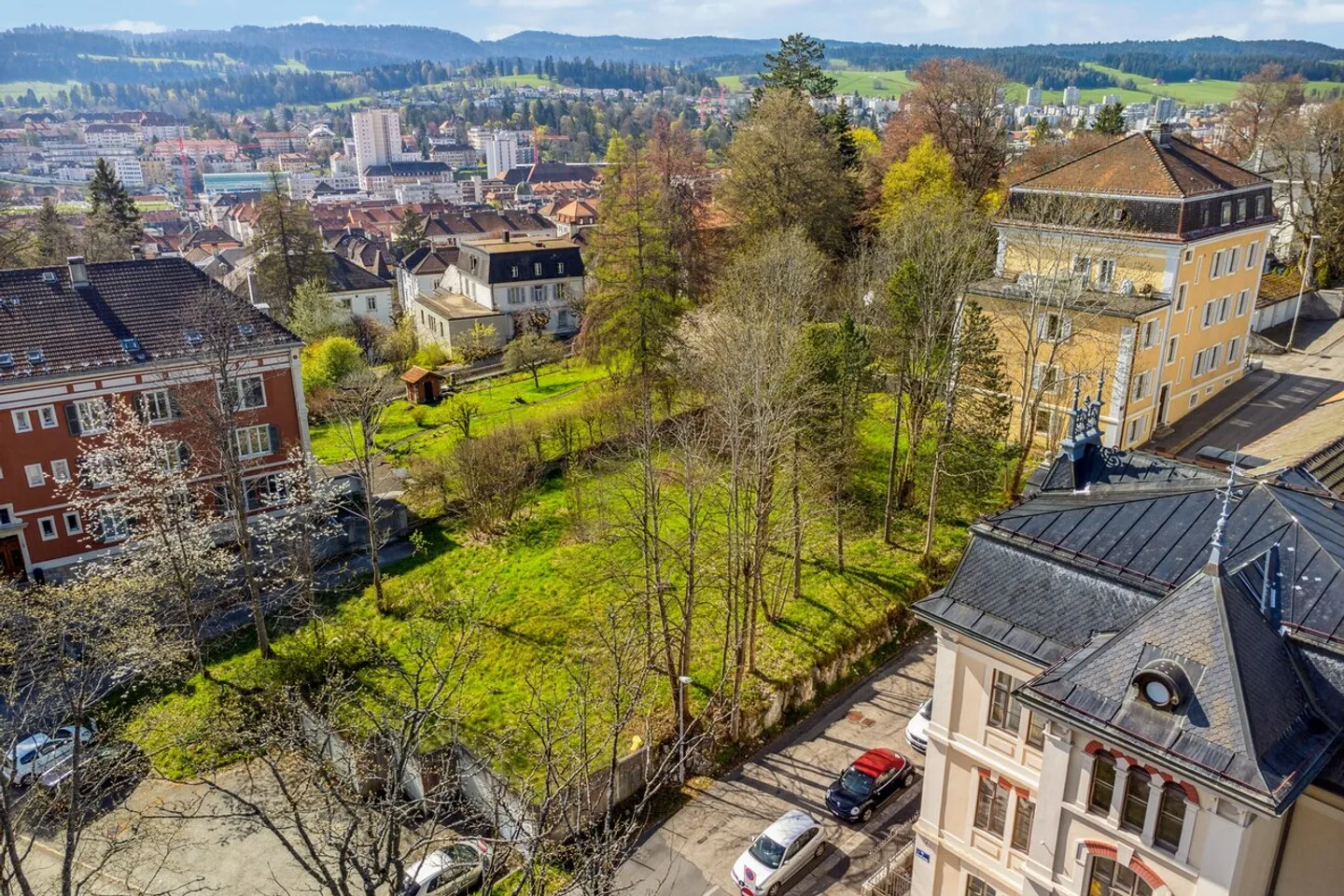 Baugrundstück in einem Wohngebiet im Norden der Stadt - Foto 6 von 6