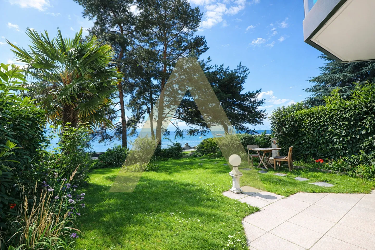 Grande colpo di cuore piedi nell'acqua - Foto 2 di 5