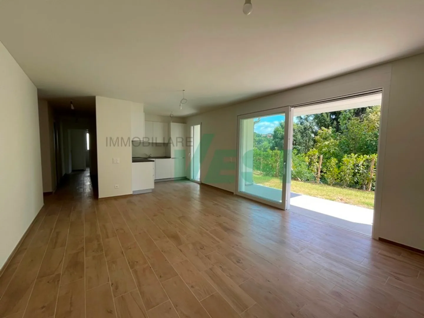 Neue, kleine und gepflegte Wohnanlage in sehr sonniger und bequemer Lage - Foto 4 von 11