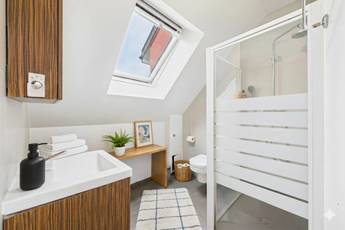 Beaux volumes au centre Bussigny - Photo 3 of 10