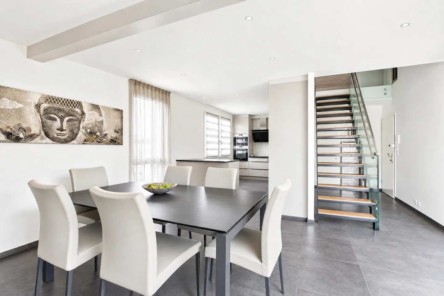 Attique avec mezzanine aménagée - Photo 4 sur 5