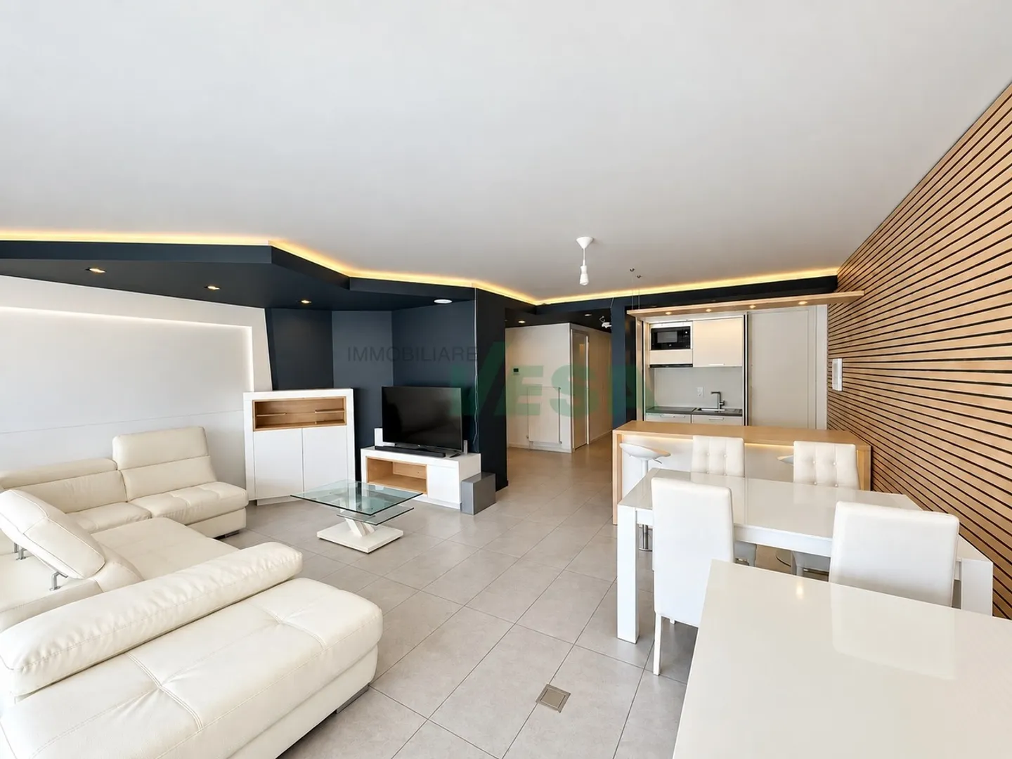 Appartement moderne et lumineux de 2 pièces avec belle vue sur le lac - Photo 4 sur 11