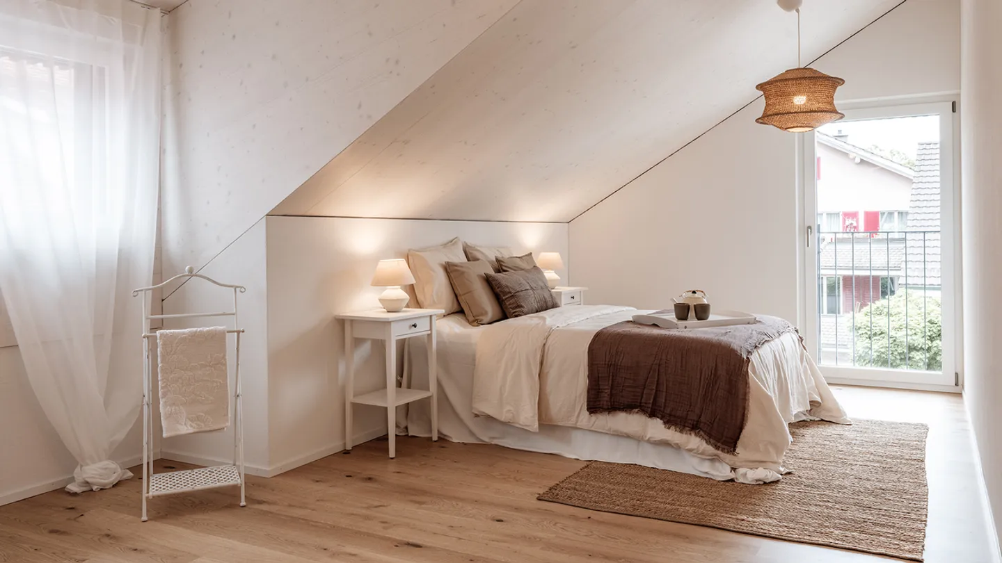 Ampio appartamento attico di 3,5 locali a Hägglingen - Foto 5 di 13