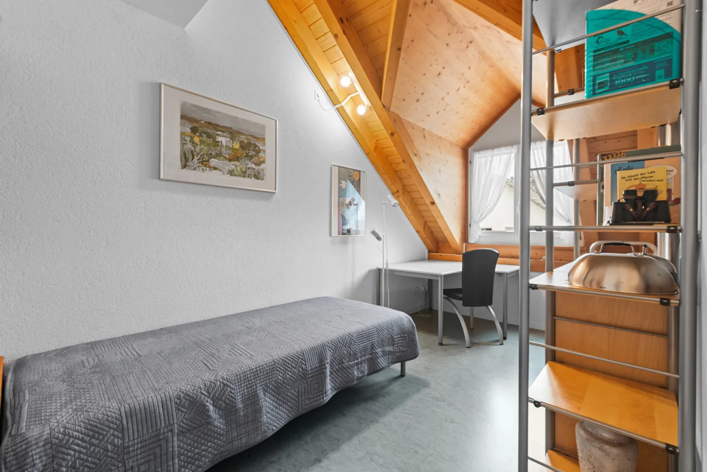 Confortevole appartamento su due livelli di 4.5 locali - Foto 3 di 13