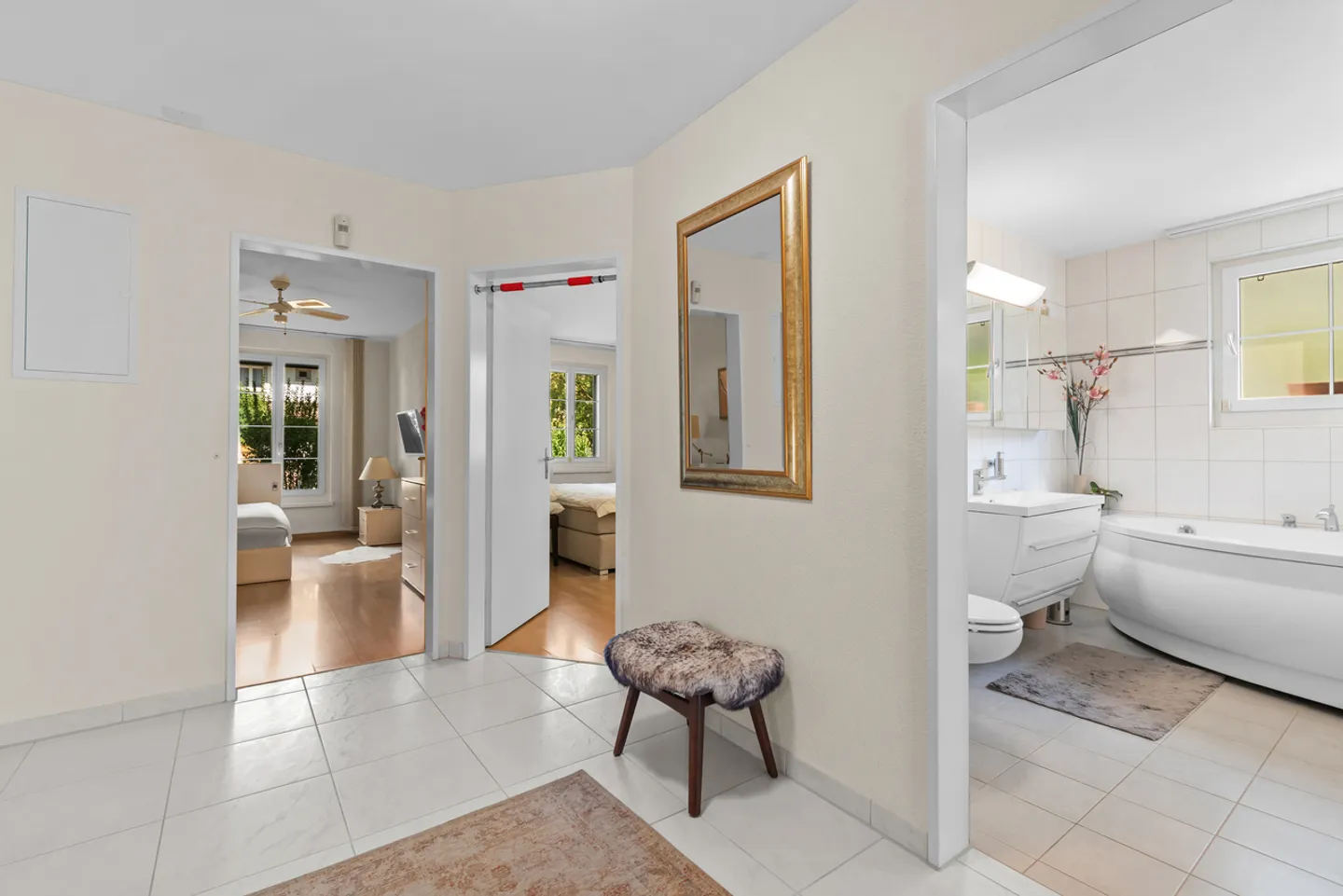 Comfortable condominium with spacious garden area - Photo 6 of 13