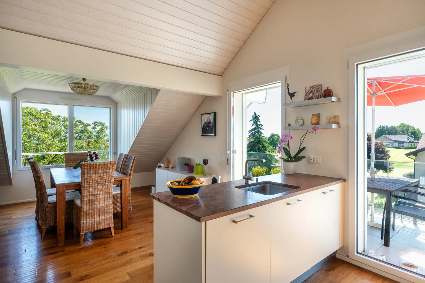 Appartement lumineux avec vue alpine - Photo 1 sur 13