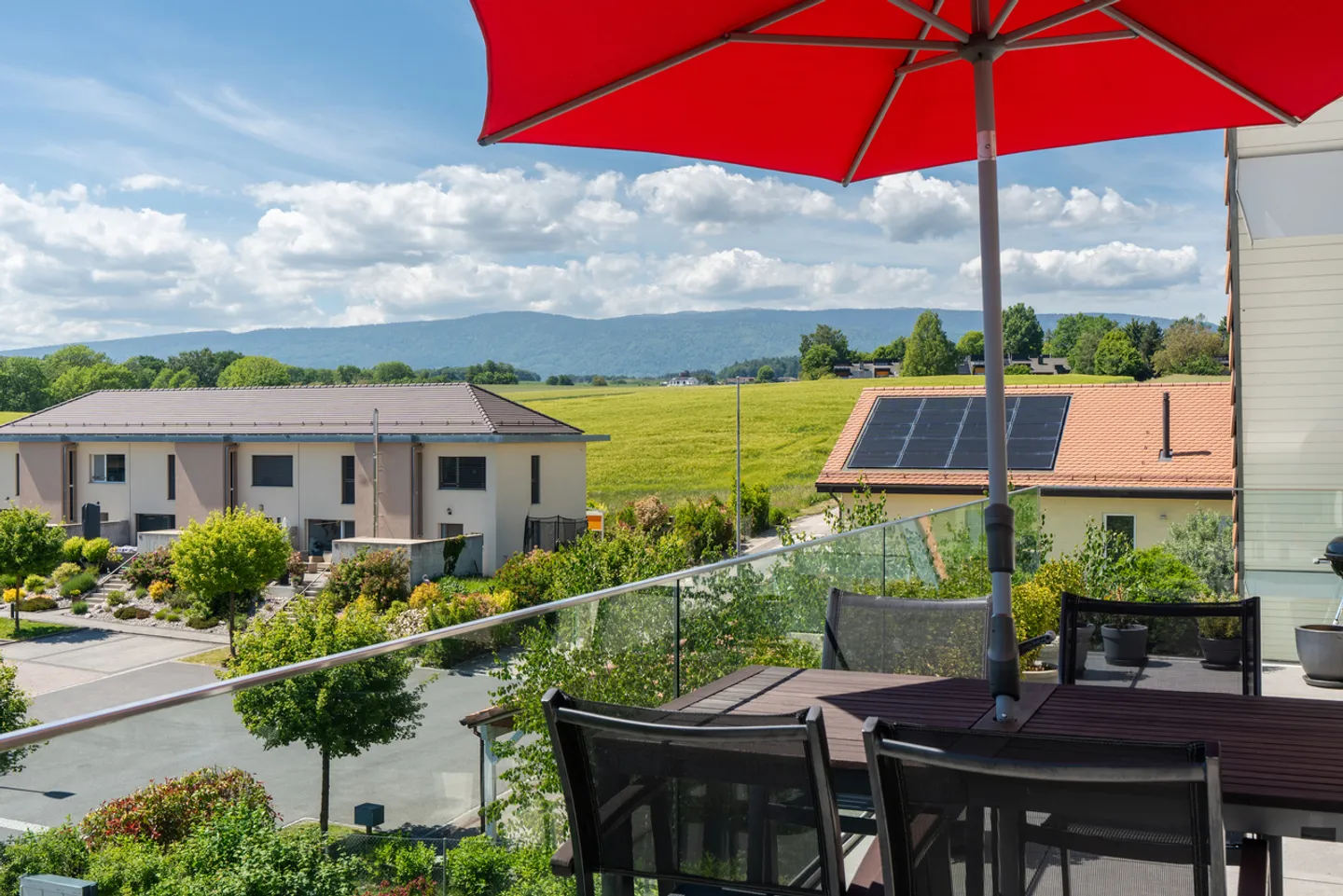 Appartement lumineux avec vue alpine - Photo 10 sur 13
