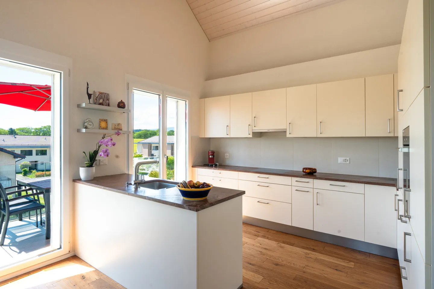 Appartement lumineux avec vue alpine - Photo 2 sur 13