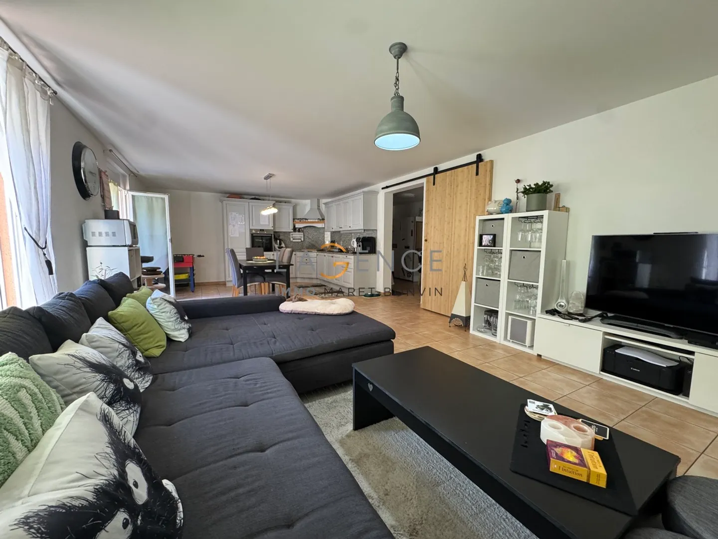 Ampio e luminoso appartamento di 4,5 locali - Foto 3 di 7