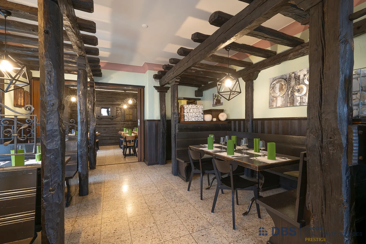 Café-restaurant "Les 3 Suisses" with outbuildings - Photo 8 of 10