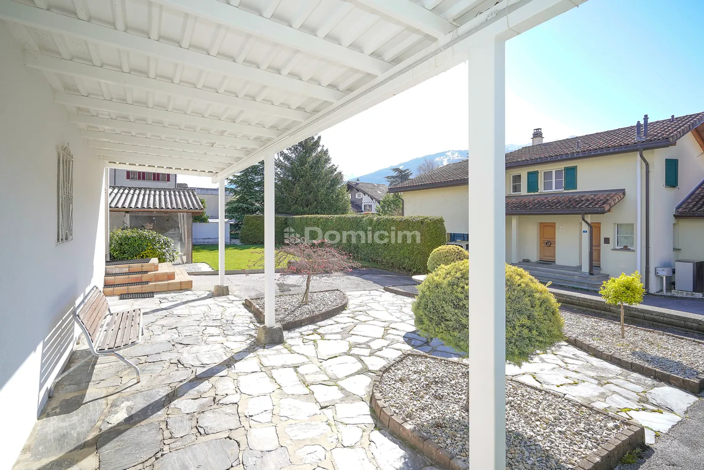 Family home with charm, to reinvent in your image - Photo 8 of 12