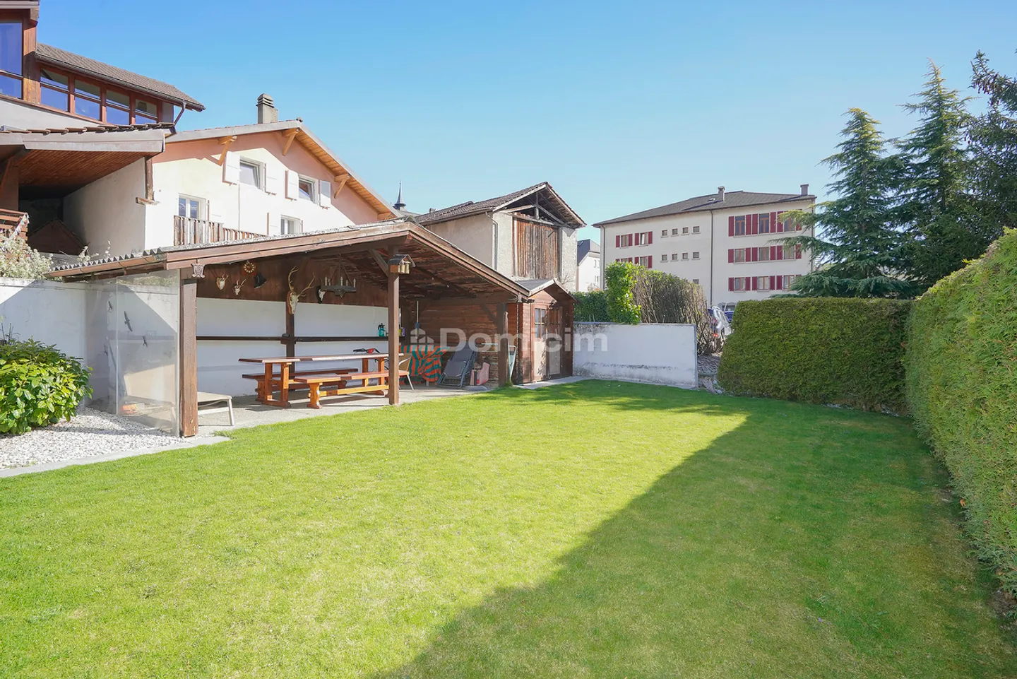 Family home with charm, to reinvent in your image - Photo 10 of 12