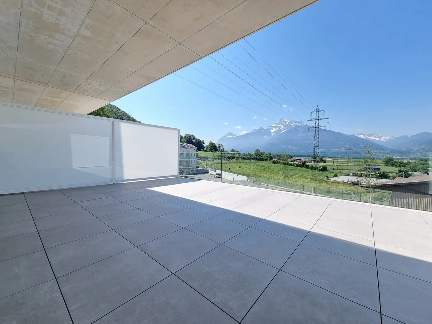 APPARTAMENTO DI 2.5 LOCALI CON BALCONE - Foto 2 di 7