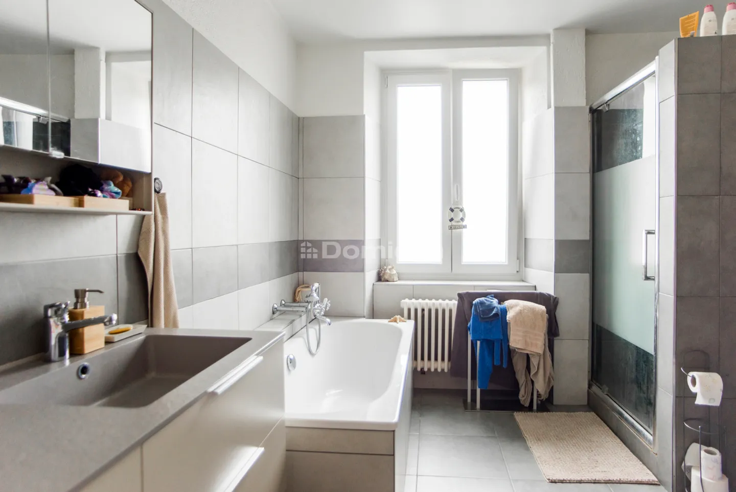 Appartamento moderno e luminoso di 5 stanze - Foto 8 di 13