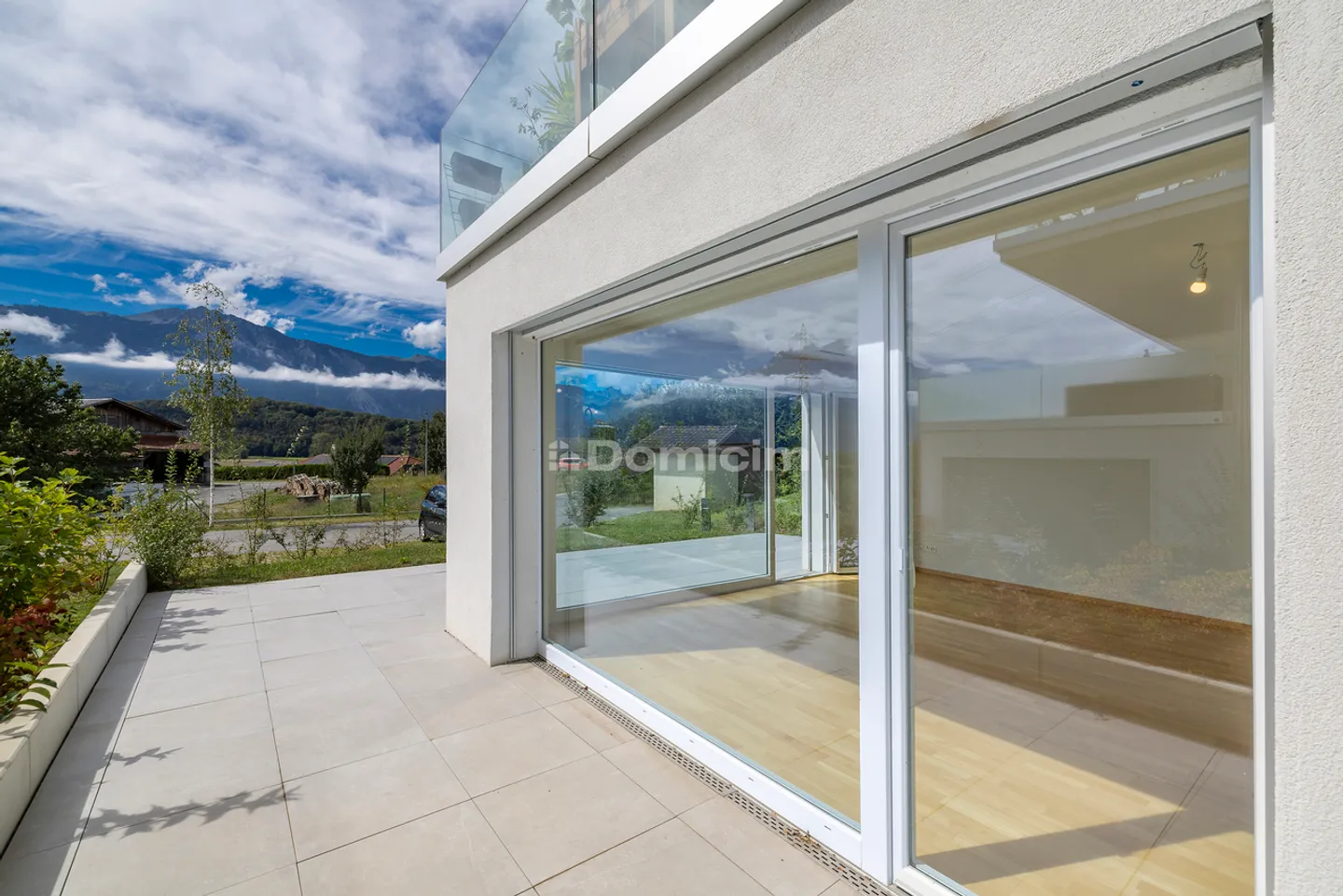 BEL APPARTAMENTO DI 3,5 LOCALI CON TERRAZZA - Foto 4 di 10