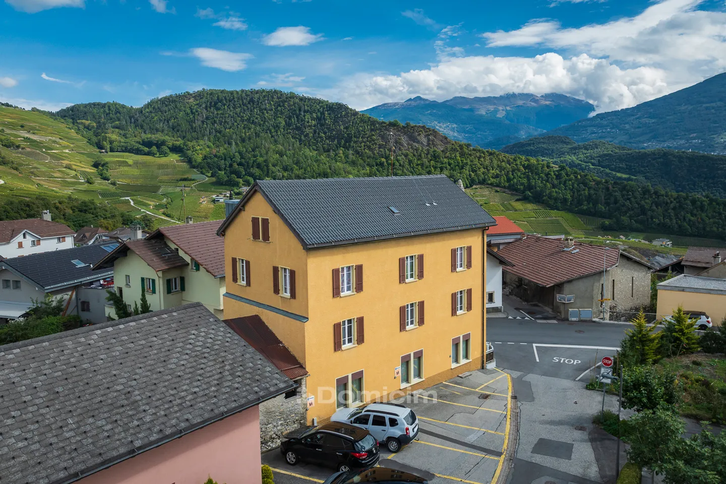 Mixed-use building - Photo 10 of 10