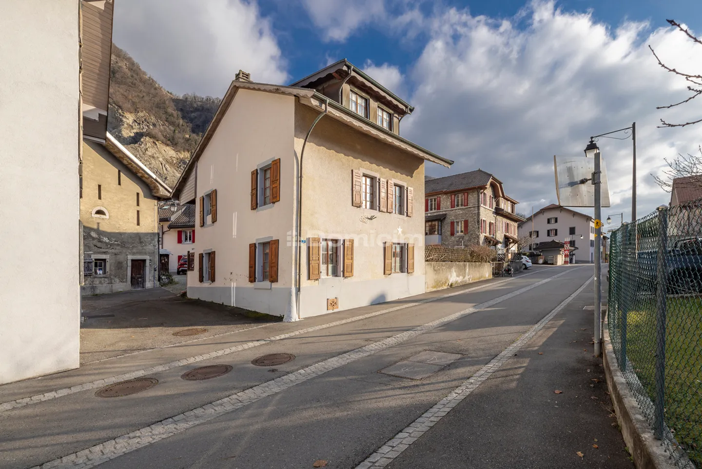 Casa di villaggio situata nel cuore di Roche - Foto 5 di 13