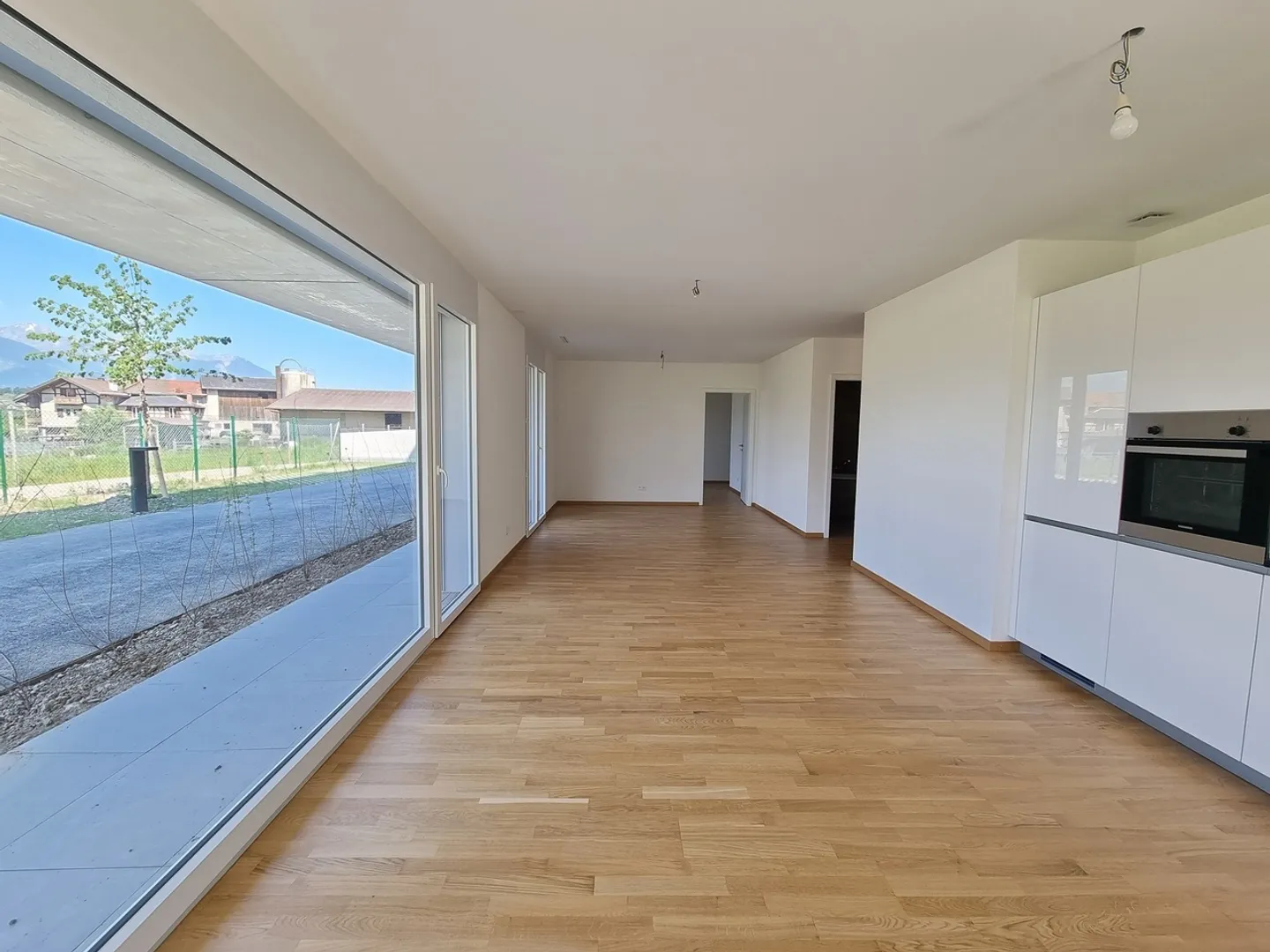 Appartement Charmant avec Jardin - Photo 3 sur 9