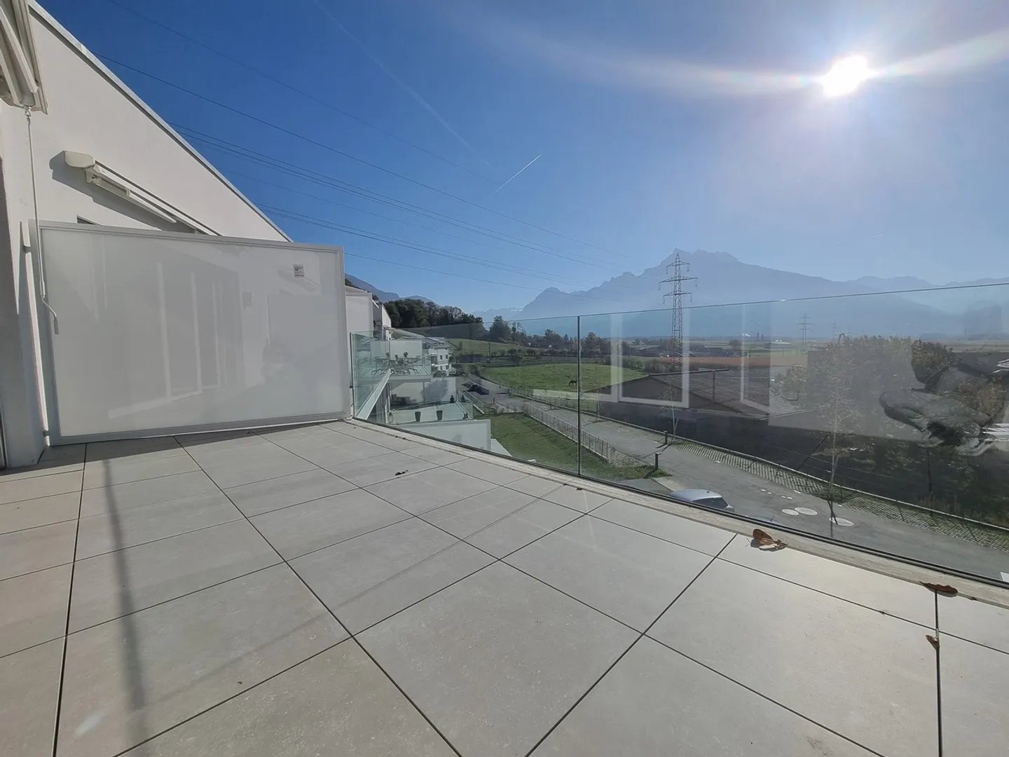 OLLON - APPARTAMENTO DI 3.5 LOCALI CON BALCONE PER RENDIMENTO - Foto 3 di 9