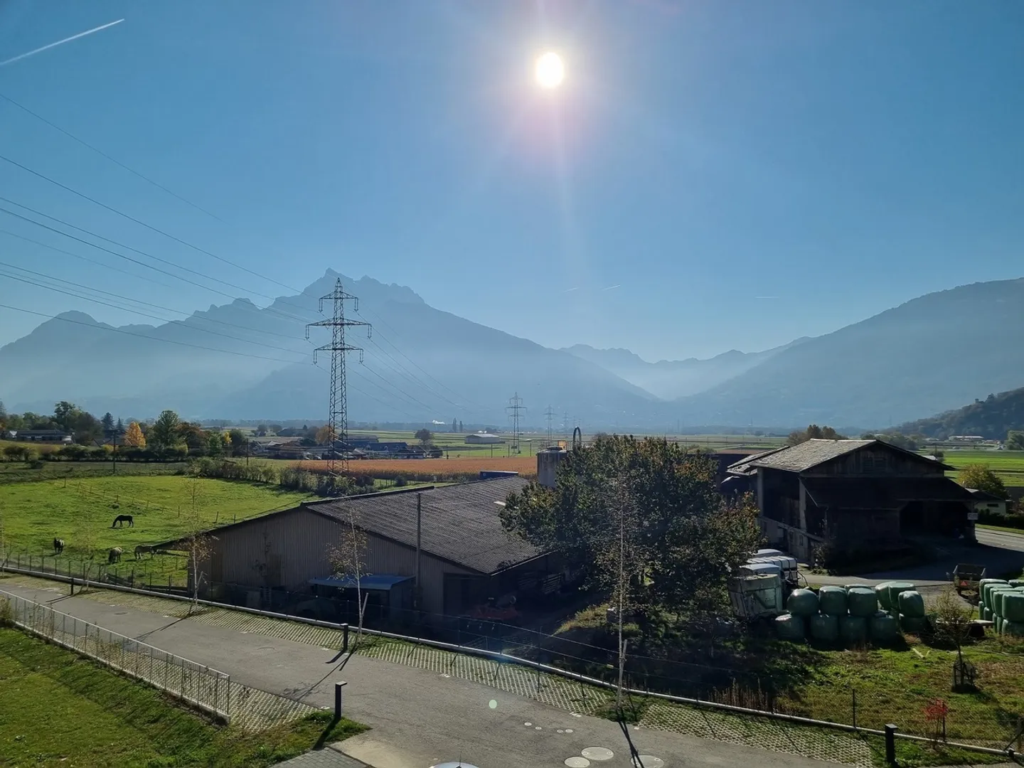 OLLON - APPARTAMENTO DI 3.5 LOCALI CON BALCONE PER RENDIMENTO - Foto 2 di 9