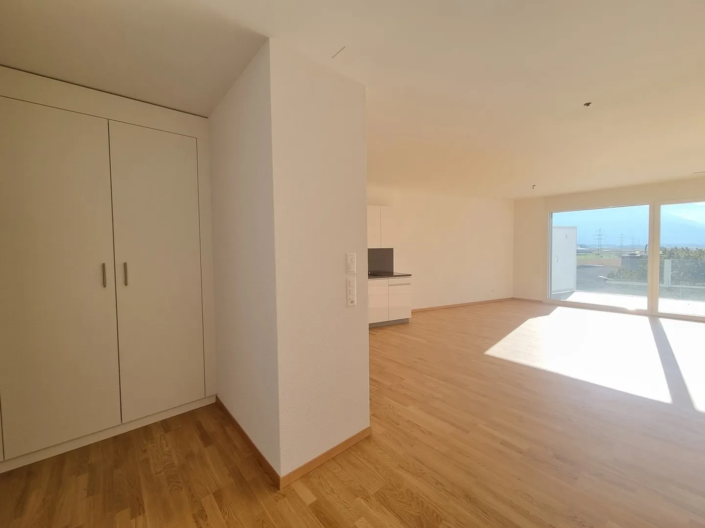 OLLON - APPARTAMENTO DI 3.5 LOCALI CON BALCONE PER RENDIMENTO - Foto 4 di 9