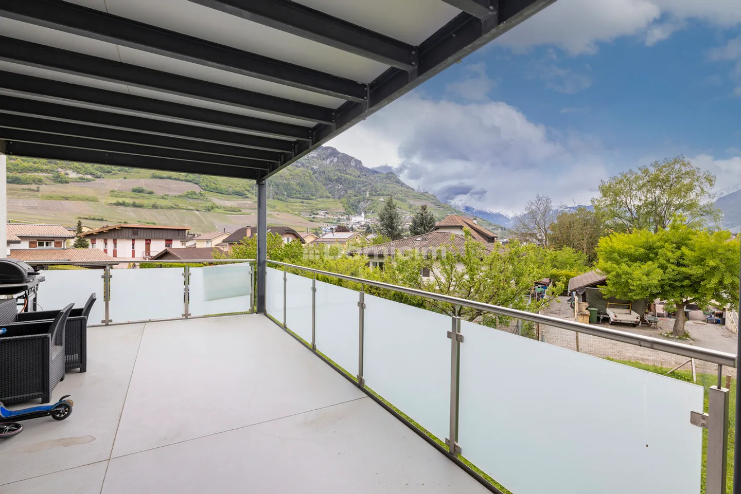 IDEAL PROPERTY NEAR NATURE FOR A SMALL FAMILY! - Photo 1 of 13