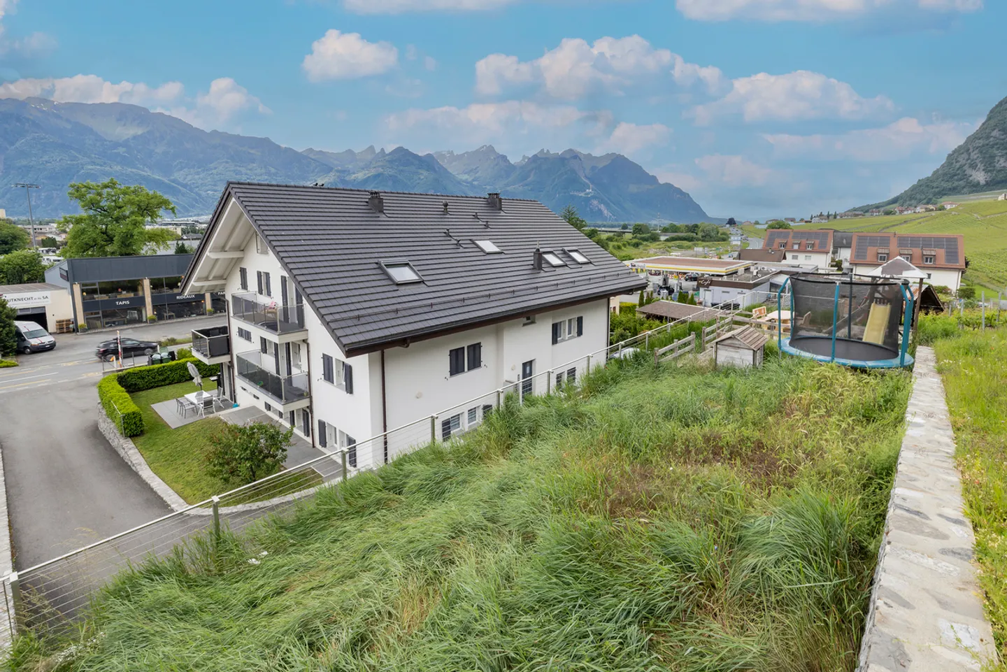 MAGNIFIKANTE GELEGENHEIT - GEBÄUDE MIT INTERESSANTER RENDITE! - Foto 2 von 13