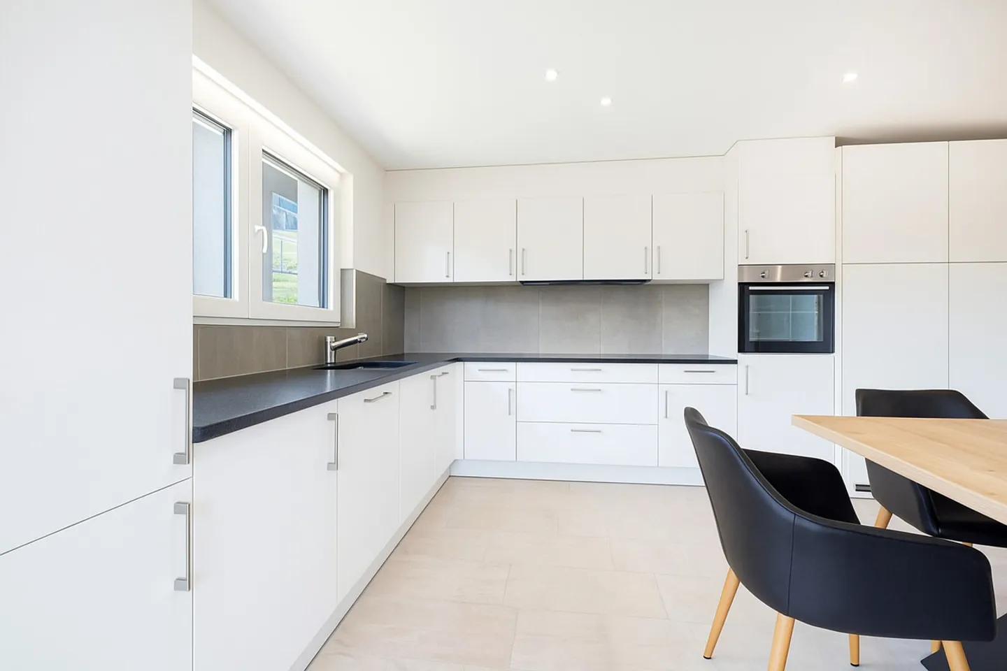 MAGNIFIKANTE GELEGENHEIT - GEBÄUDE MIT INTERESSANTER RENDITE! - Foto 8 von 13