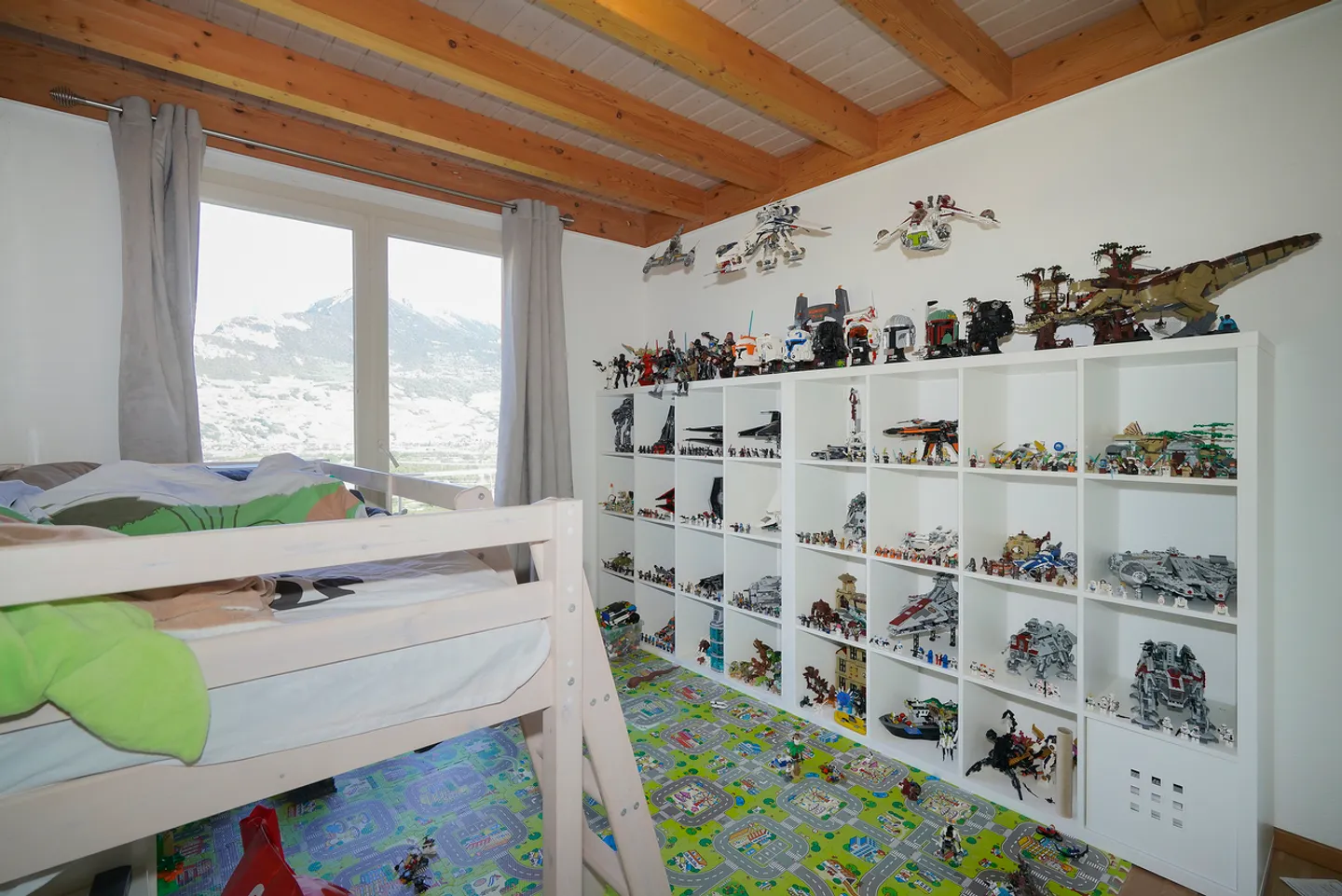 Chalet-villa with 2 apartments - Photo 4 of 13