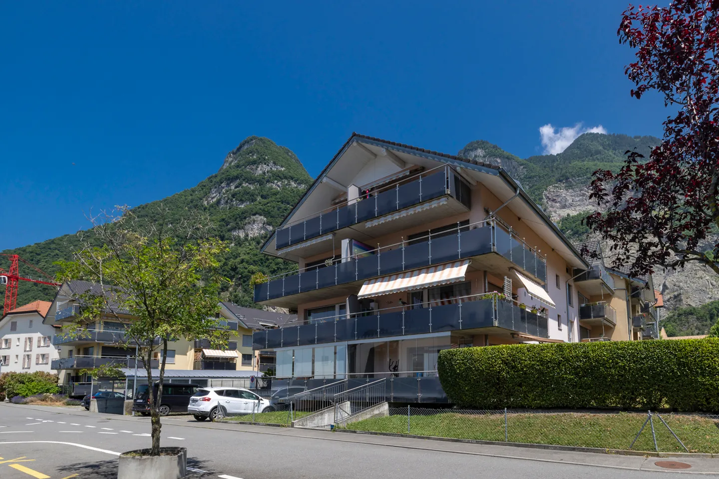 4.5-ROOM APARTMENT WITH GARDEN IN CO-OWNERSHIP - Photo 1 of 12