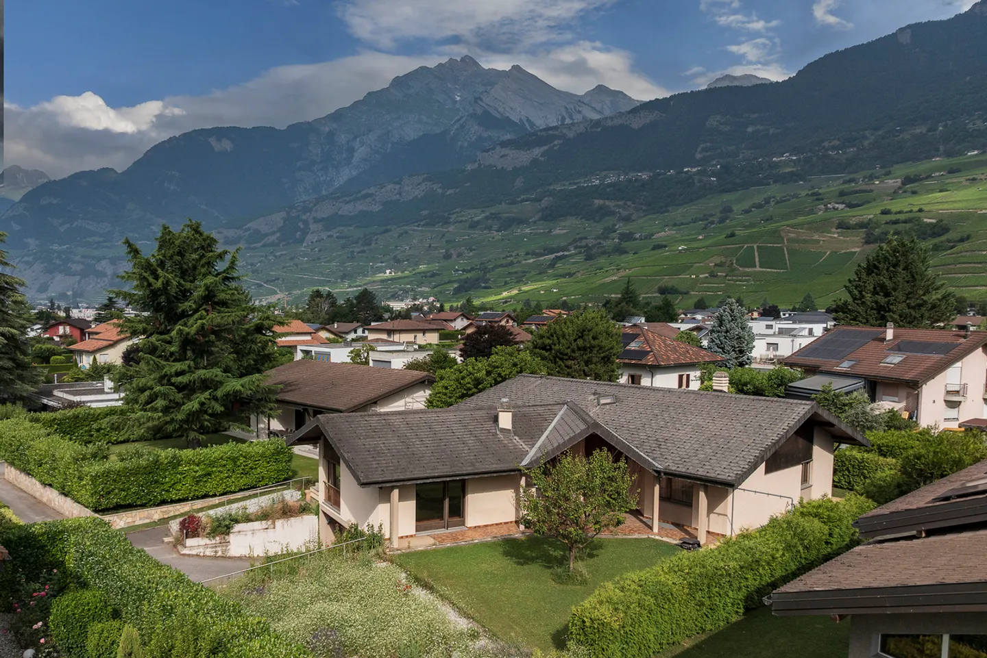 Villa Charmante avec Potentiel - Photo 1 sur 13