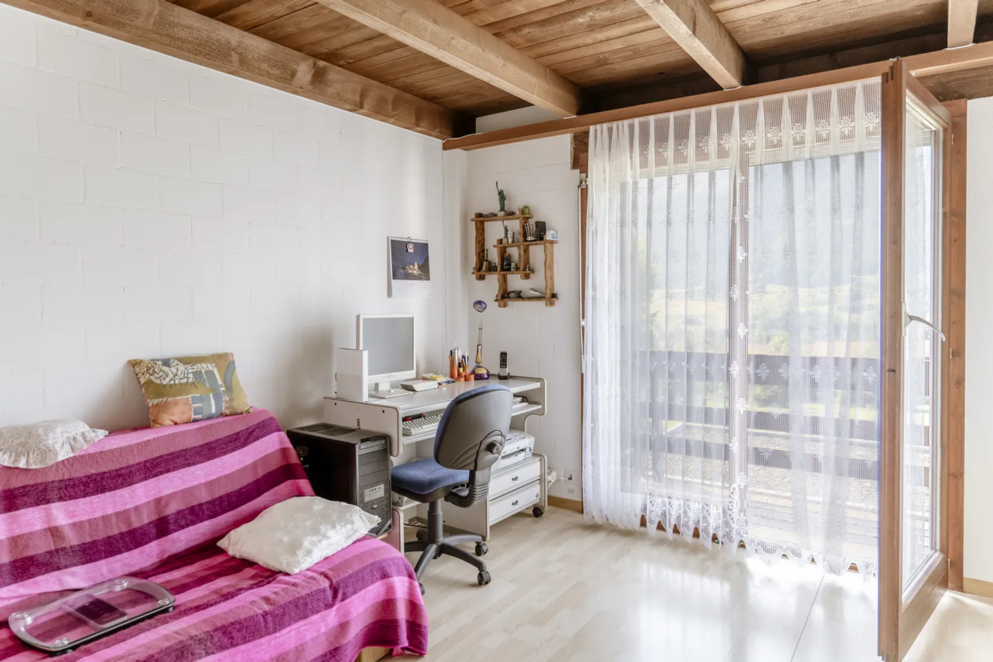 Cozy and warm terraced house - Photo 8 of 13