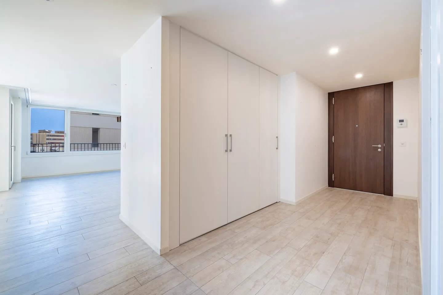 Posizione ideale! Appartamento di 4,5 locali con vista lago - Foto 3 di 13