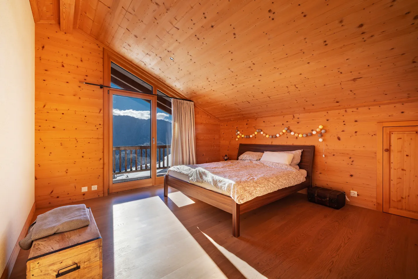 Magnificent chalet with beautiful garden &amp; superb view! - Photo 6 of 13